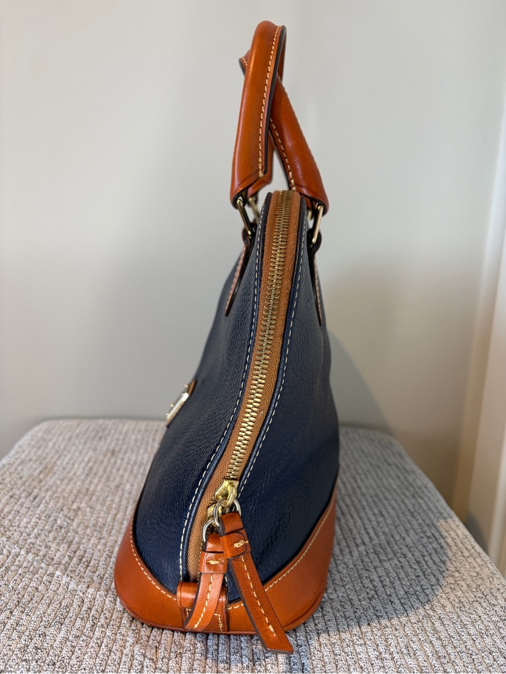 Dooney & Bourke Pebbled Leather Dome Satchel Bag Navy Blue/Brown Trim - Picture 5 of 15